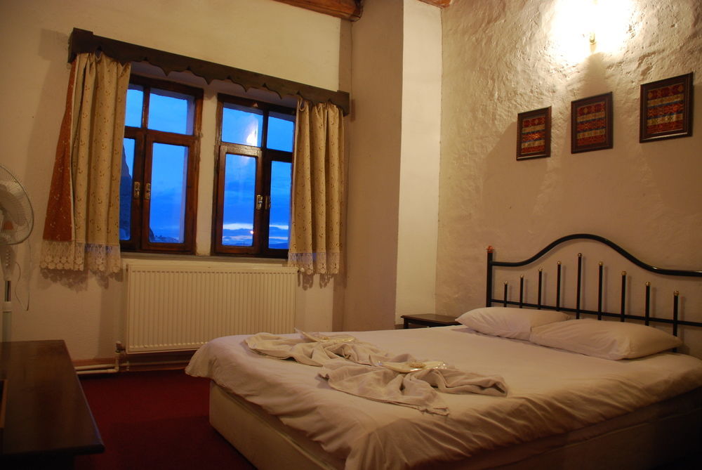 Unicorn Cave Hotel Göreme Buitenkant foto